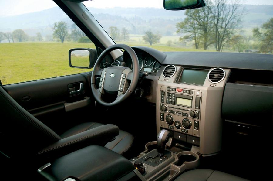  Land Rover Discovery 3 2004 года  (фото 43 из 132)